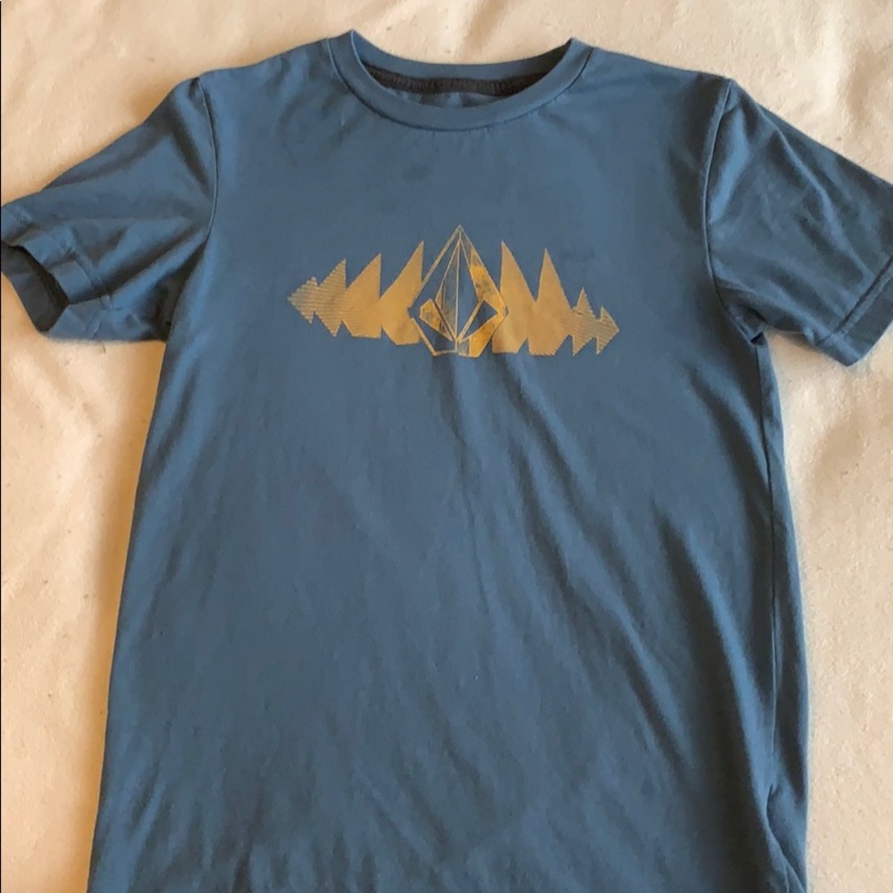 Blue Volcom short sleeve T ( good used )